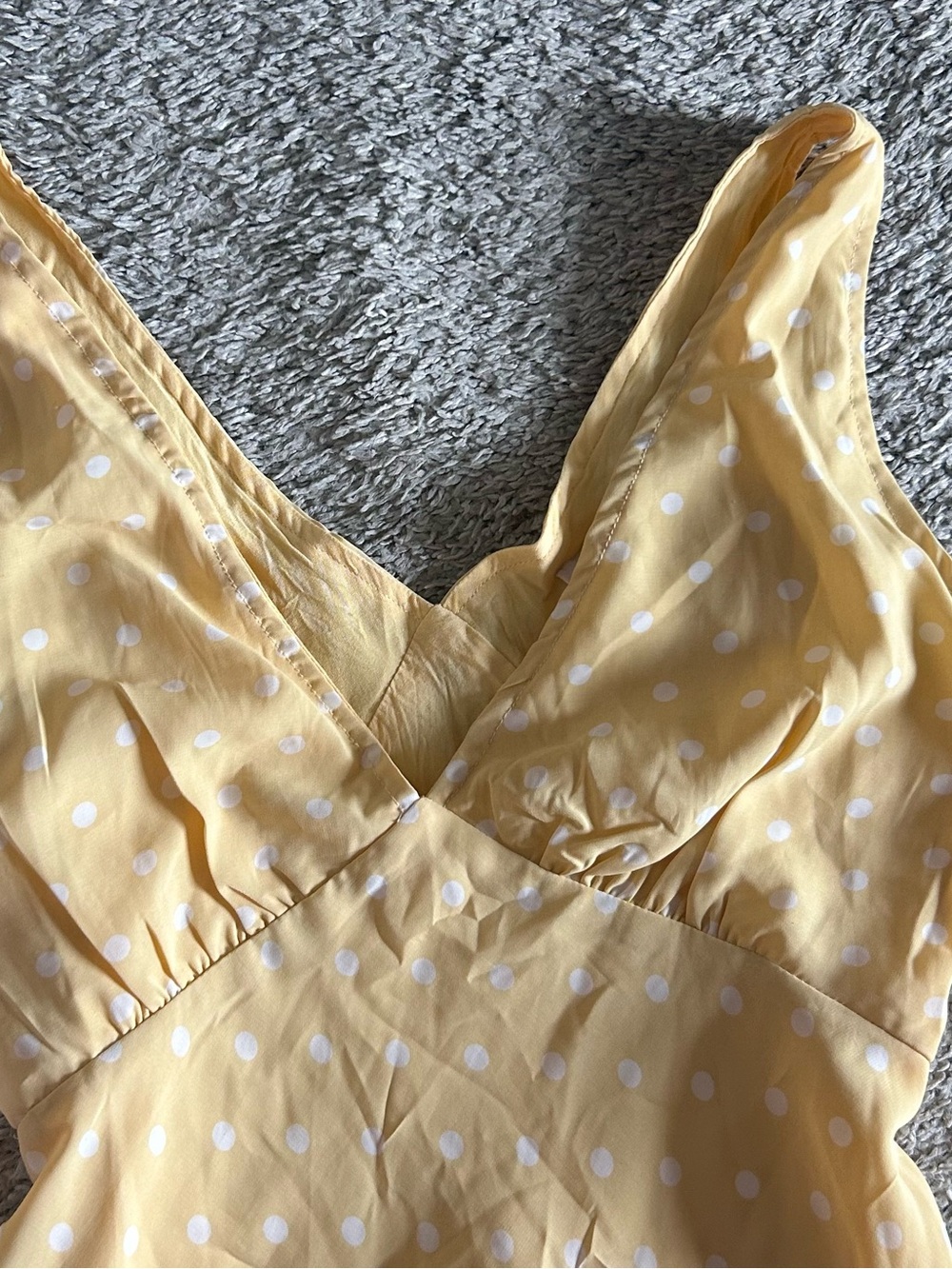 Princess Polly Yellow Polka Dot V‑Neck Mini Dress - Picture 2 of 4